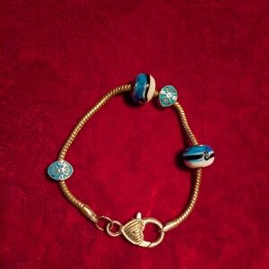 Chic Silver and Blue Beaded Bracelet